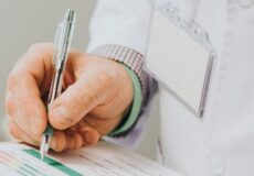 Arrêts maladie : la CPME salue une étape décisive. Elle attend désormais une mise en oeuvre effective et rapide.